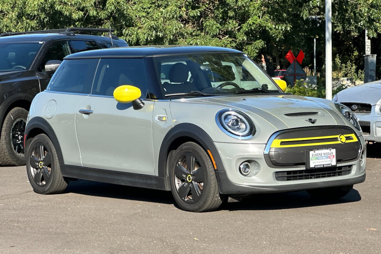 Thumbnail: 2021 MINI Cooper Hardtop - 9