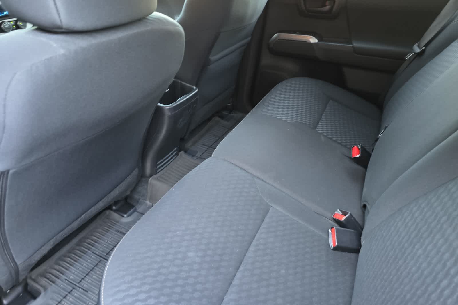 2022 Toyota Tacoma SR5 V6 photo 4