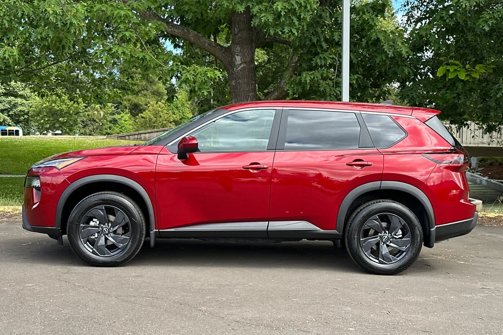 Thumbnail: 2026 Nissan Rogue - 5