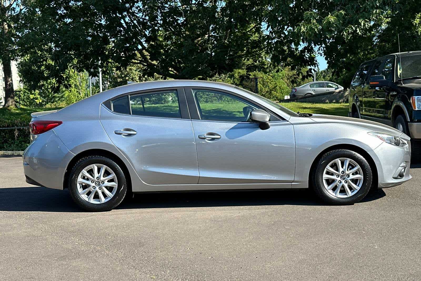 2016 Mazda Mazda3 i Touring 8