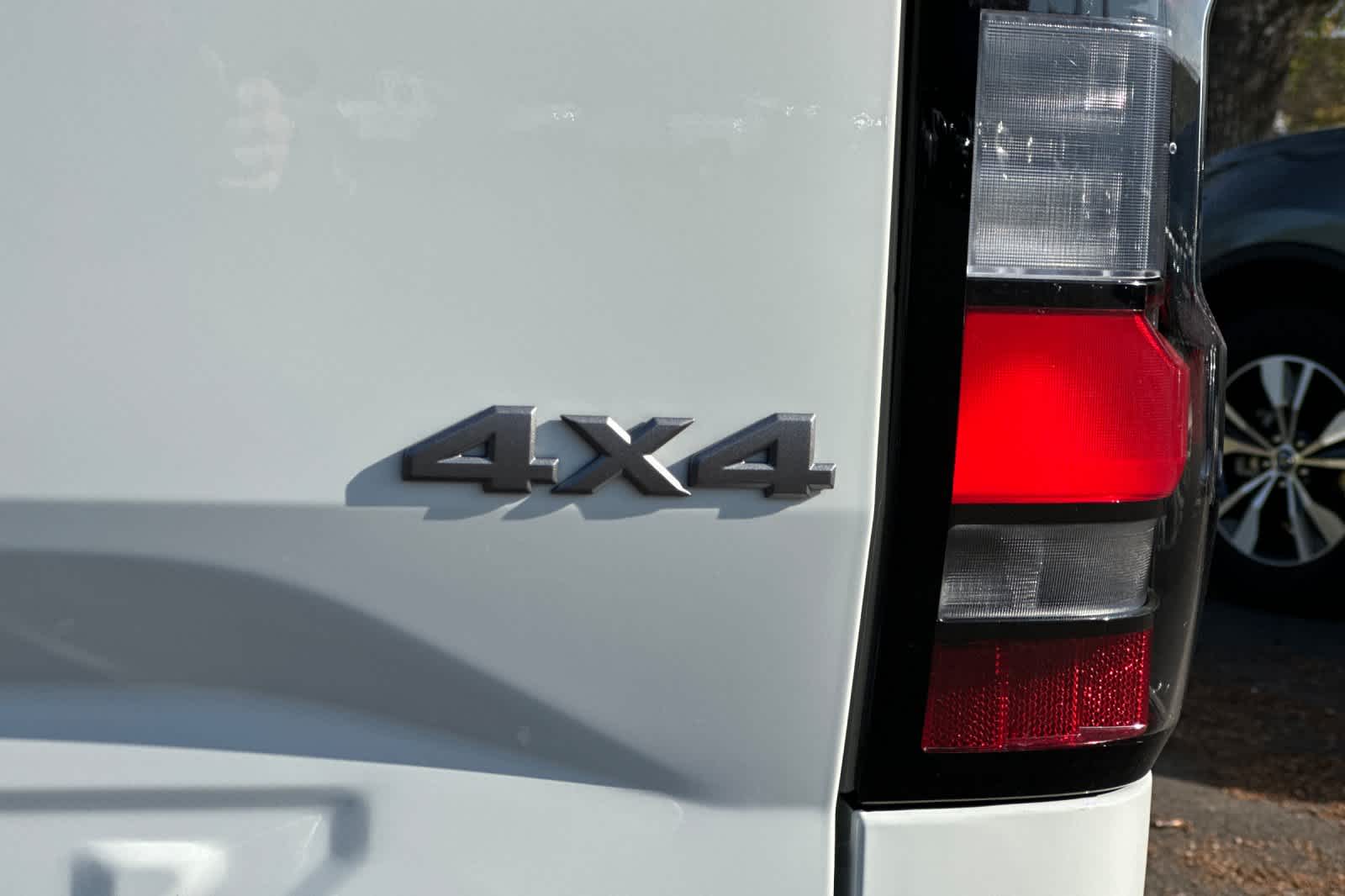 Thumbnail: 2025 Nissan Frontier - 24