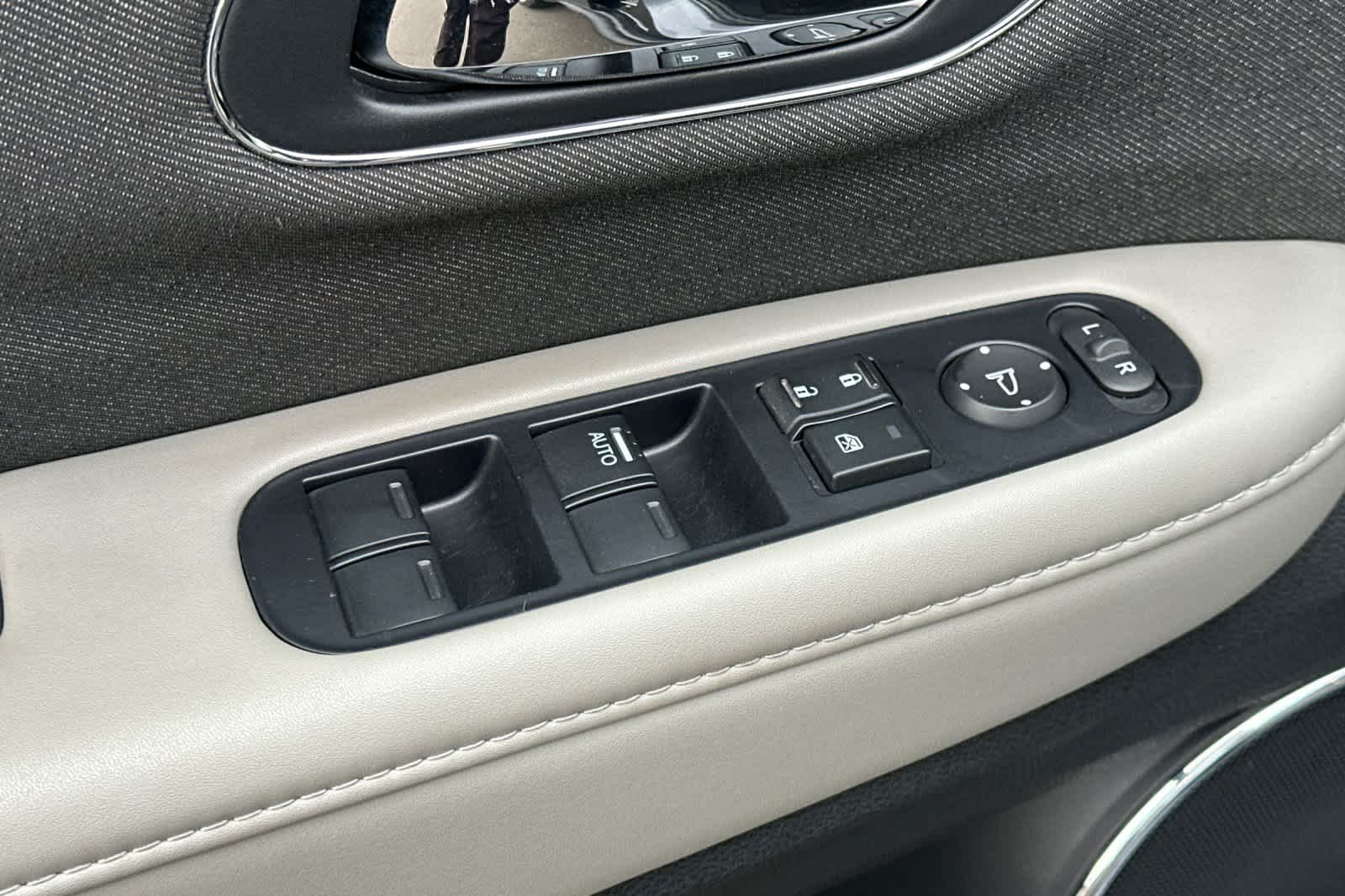 Thumbnail: 2020 Honda HR-V - 12