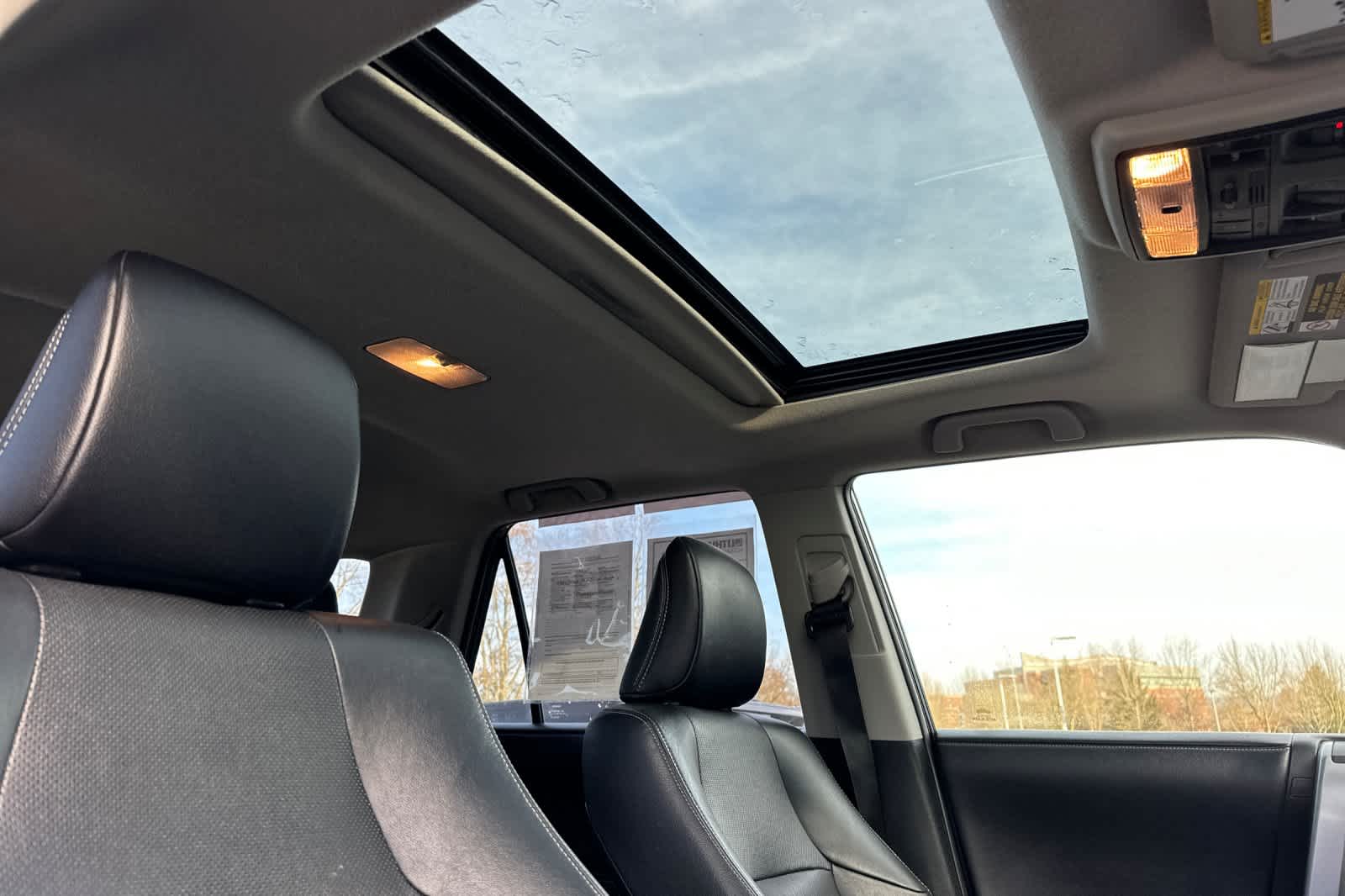 Thumbnail: 2018 Toyota 4Runner - 17