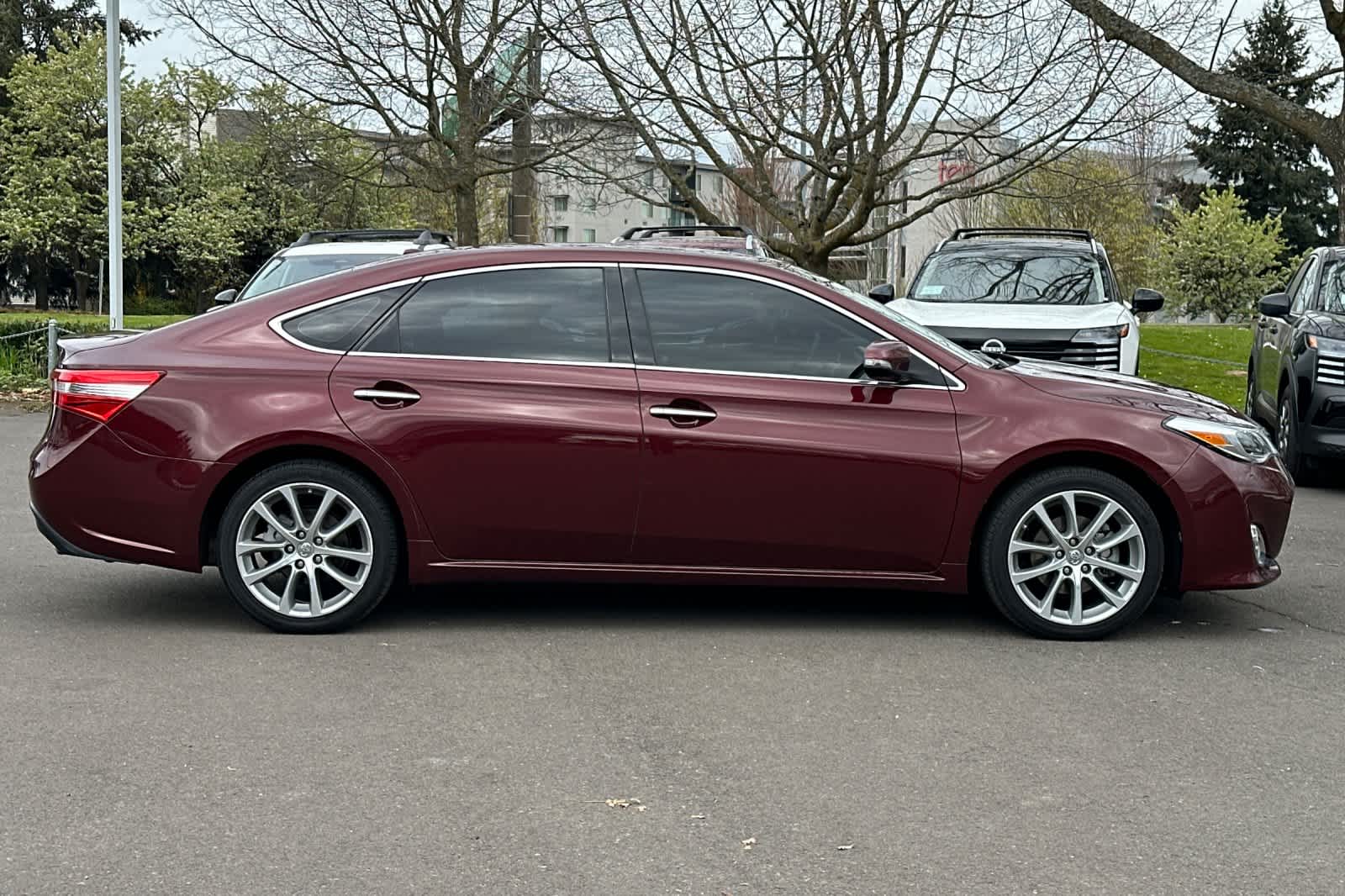 Thumbnail: 2014 Toyota Avalon - 8