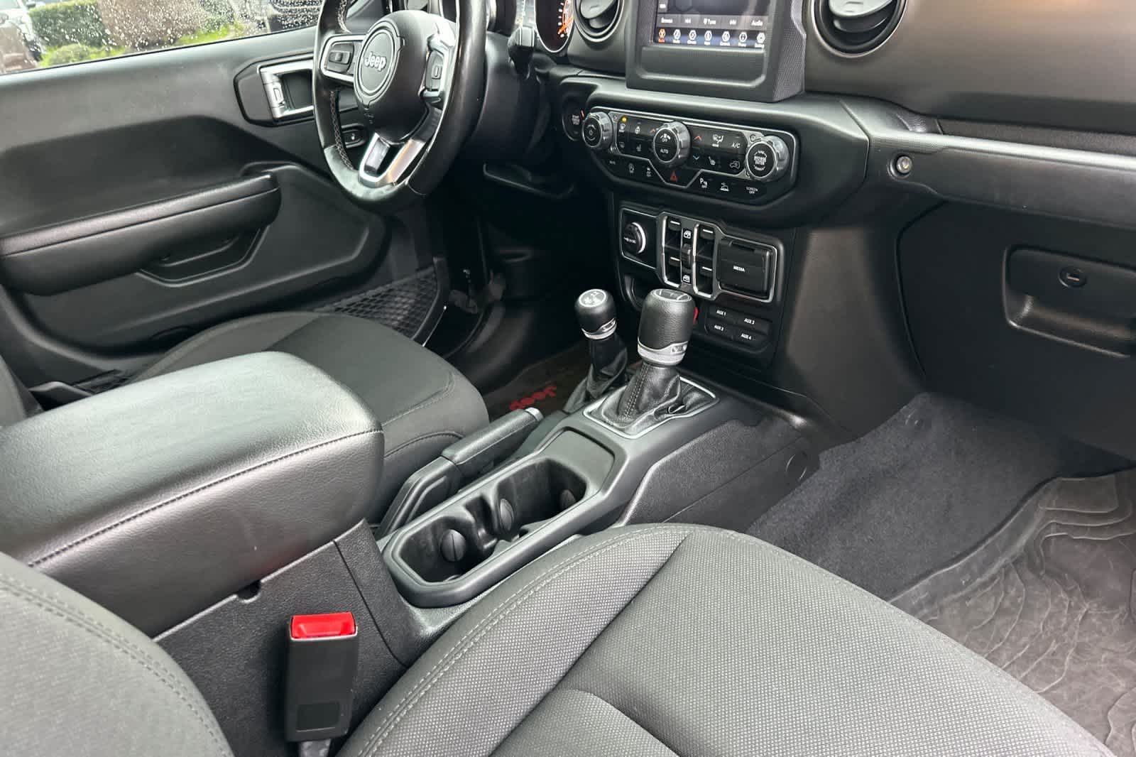 Thumbnail: 2020 Jeep Gladiator - 15