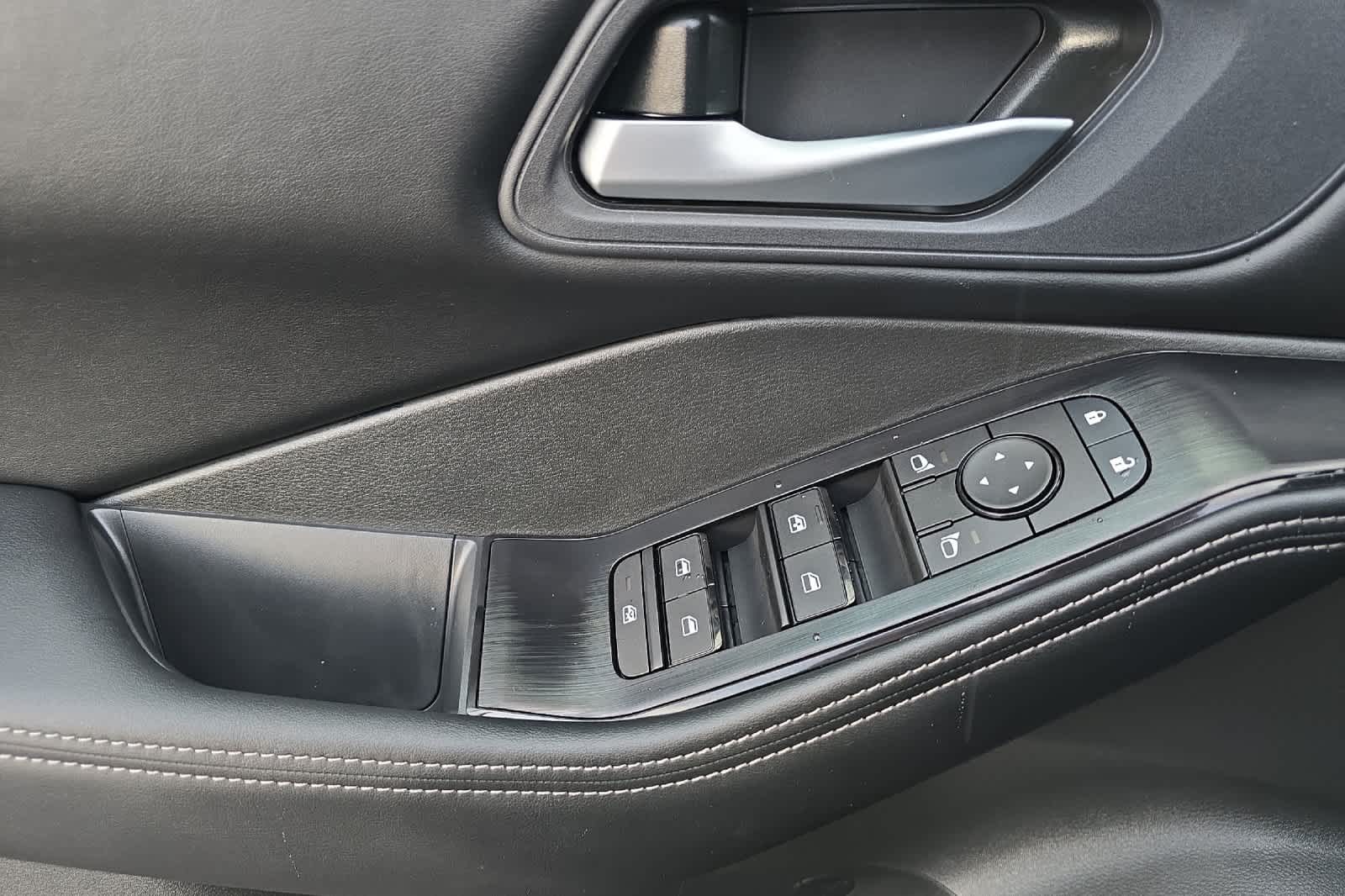 Thumbnail: 2026 Nissan Rogue - 12