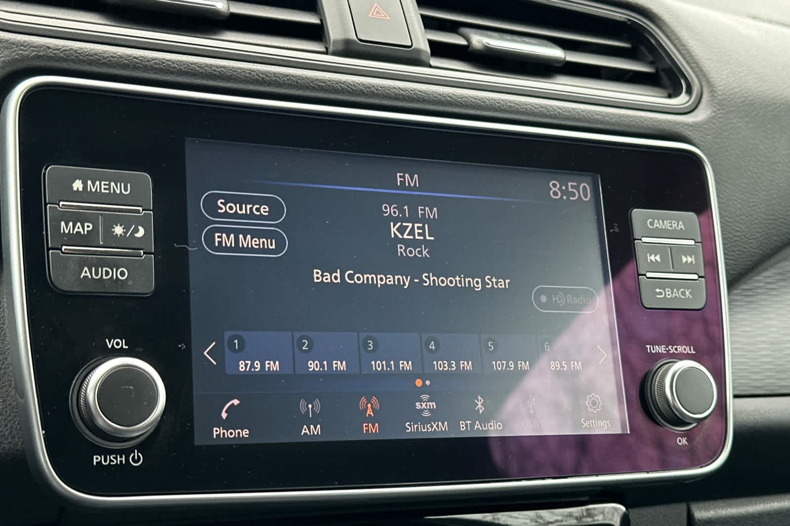 Thumbnail: 2020 Nissan Leaf - 18