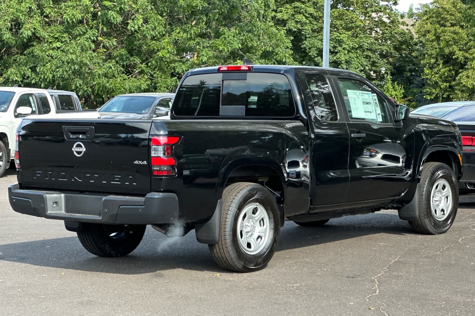 2025 Nissan Frontier S photo 2