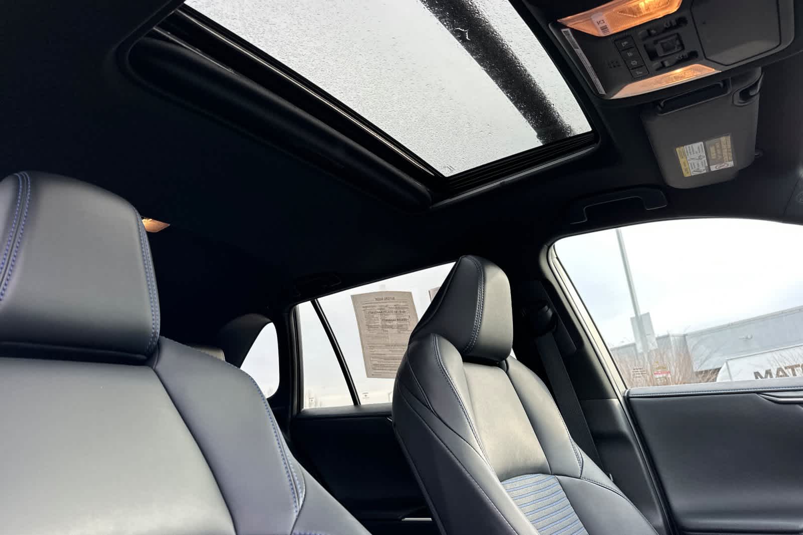 Thumbnail: 2020 Toyota RAV4 - 17