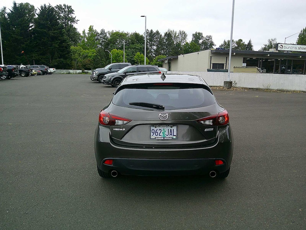 Used 2016 Mazda Mazda3 i Touring Hatchback