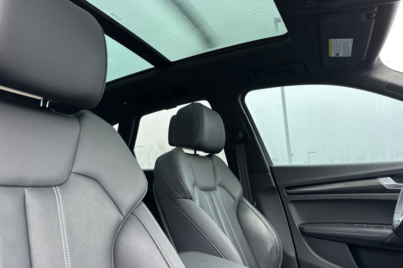 Thumbnail: 2022 Audi SQ5 - 17