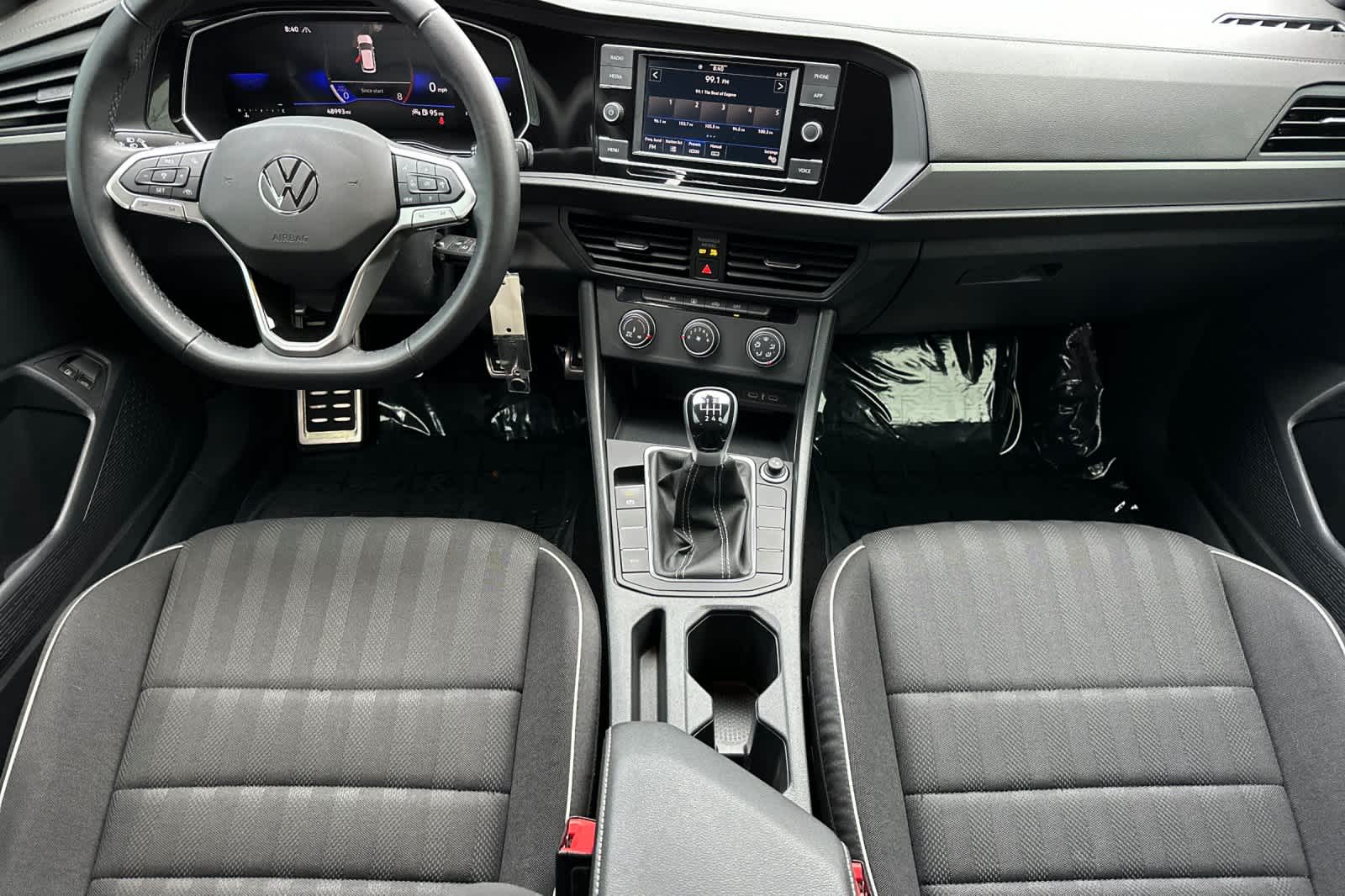 Thumbnail: 2023 Volkswagen Jetta - 3