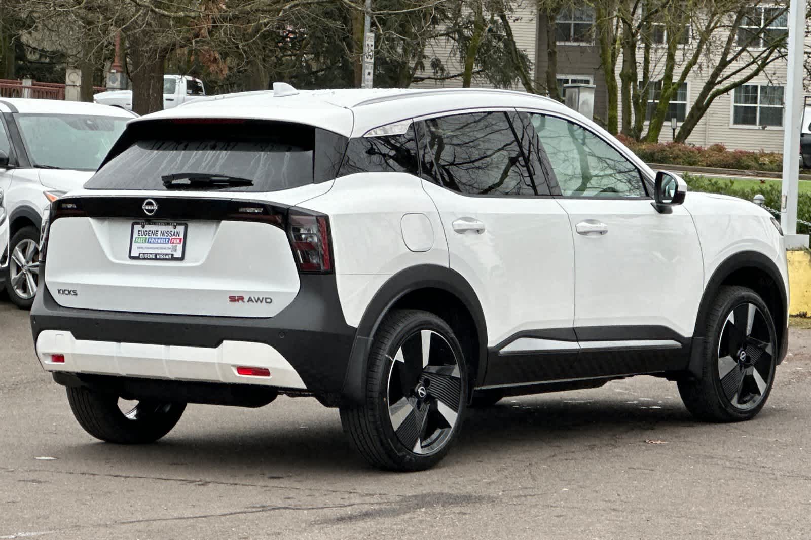 Thumbnail: 2025 Nissan Kicks - 2