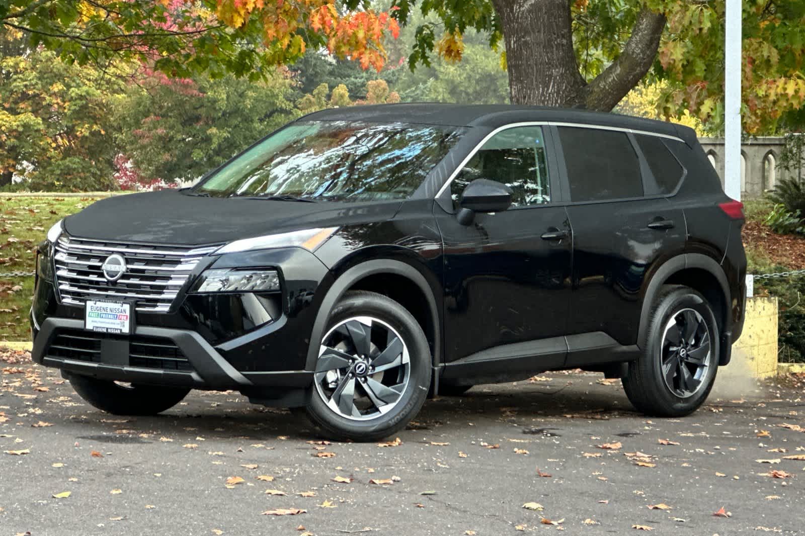 2026 Nissan Rogue SV's photo