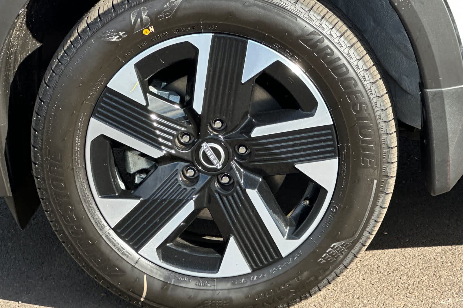 Thumbnail: 2026 Nissan Kicks - 24