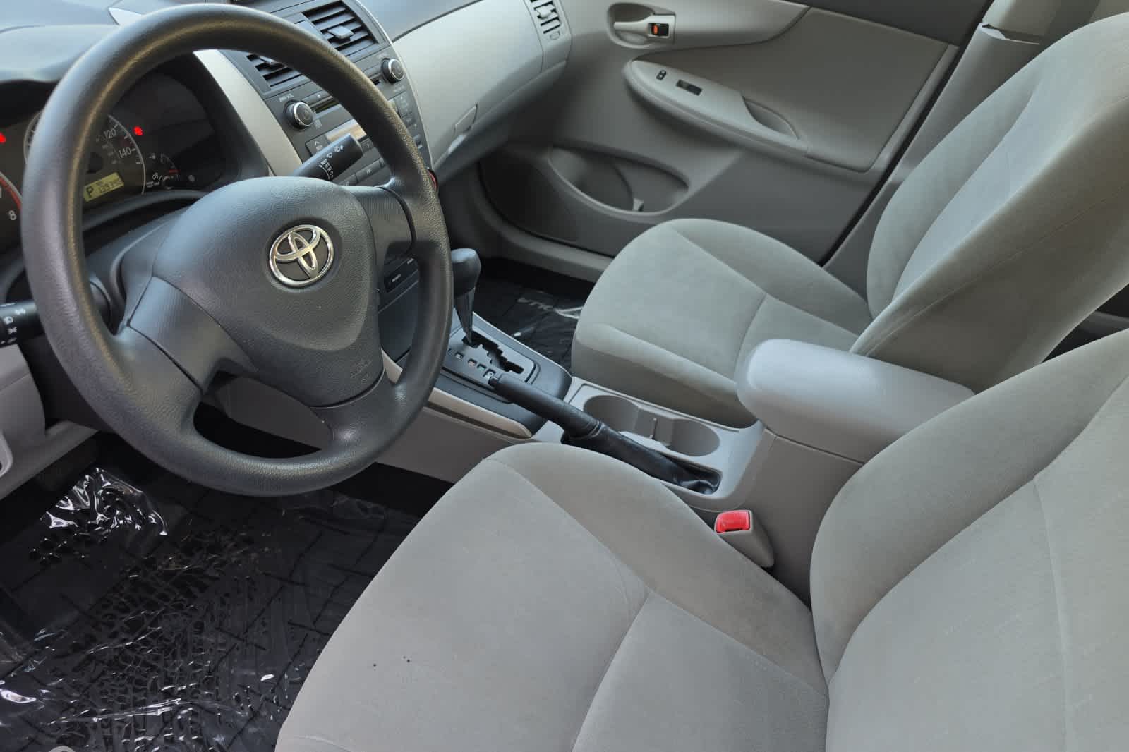 Thumbnail: 2013 Toyota Corolla - 11