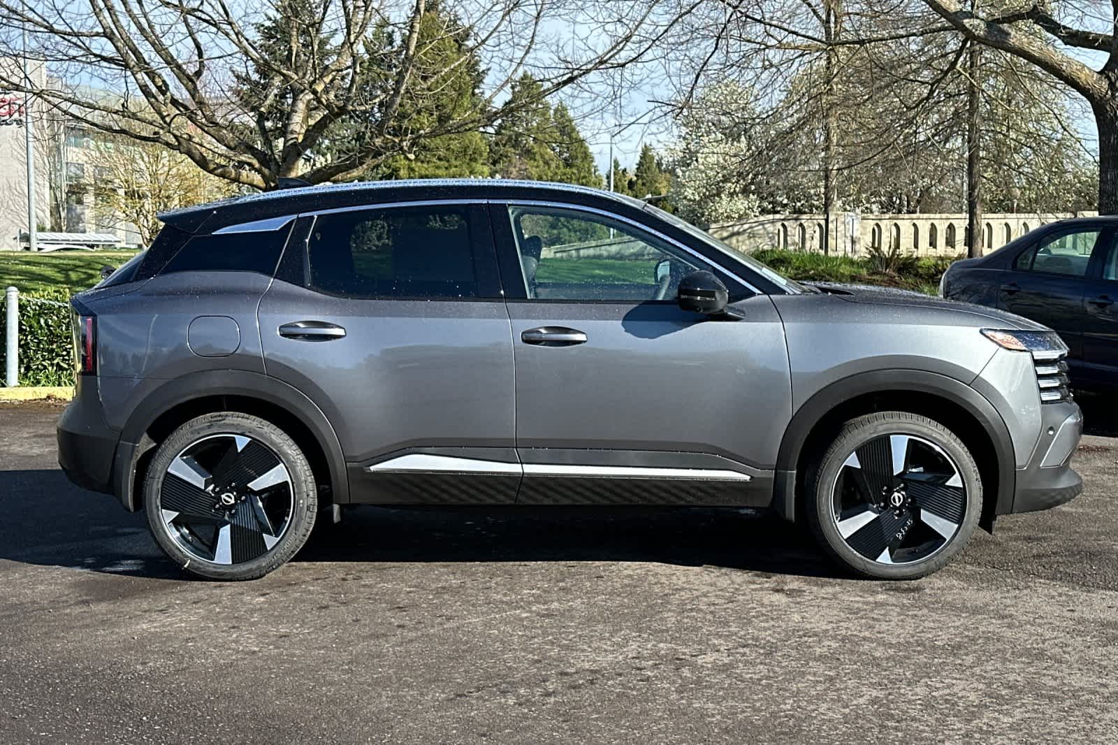 Thumbnail: 2025 Nissan Kicks - 8