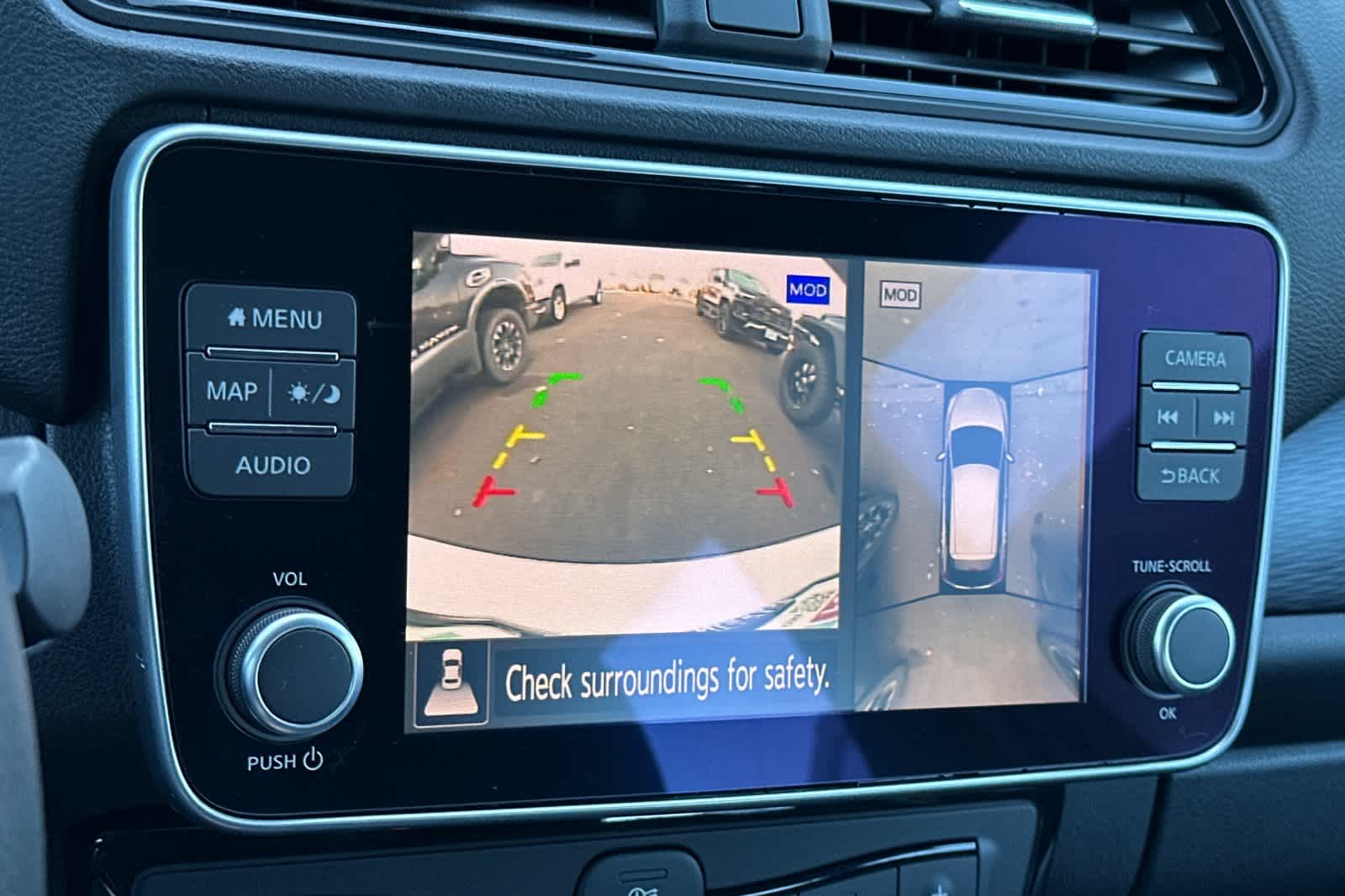 Thumbnail: 2025 Nissan Leaf - 20