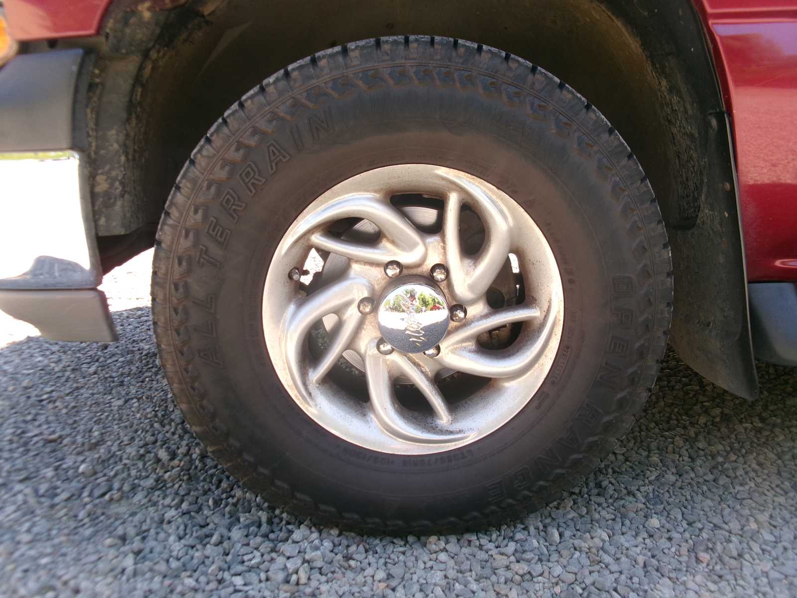 Thumbnail: 2004 Chevrolet Tahoe - 9