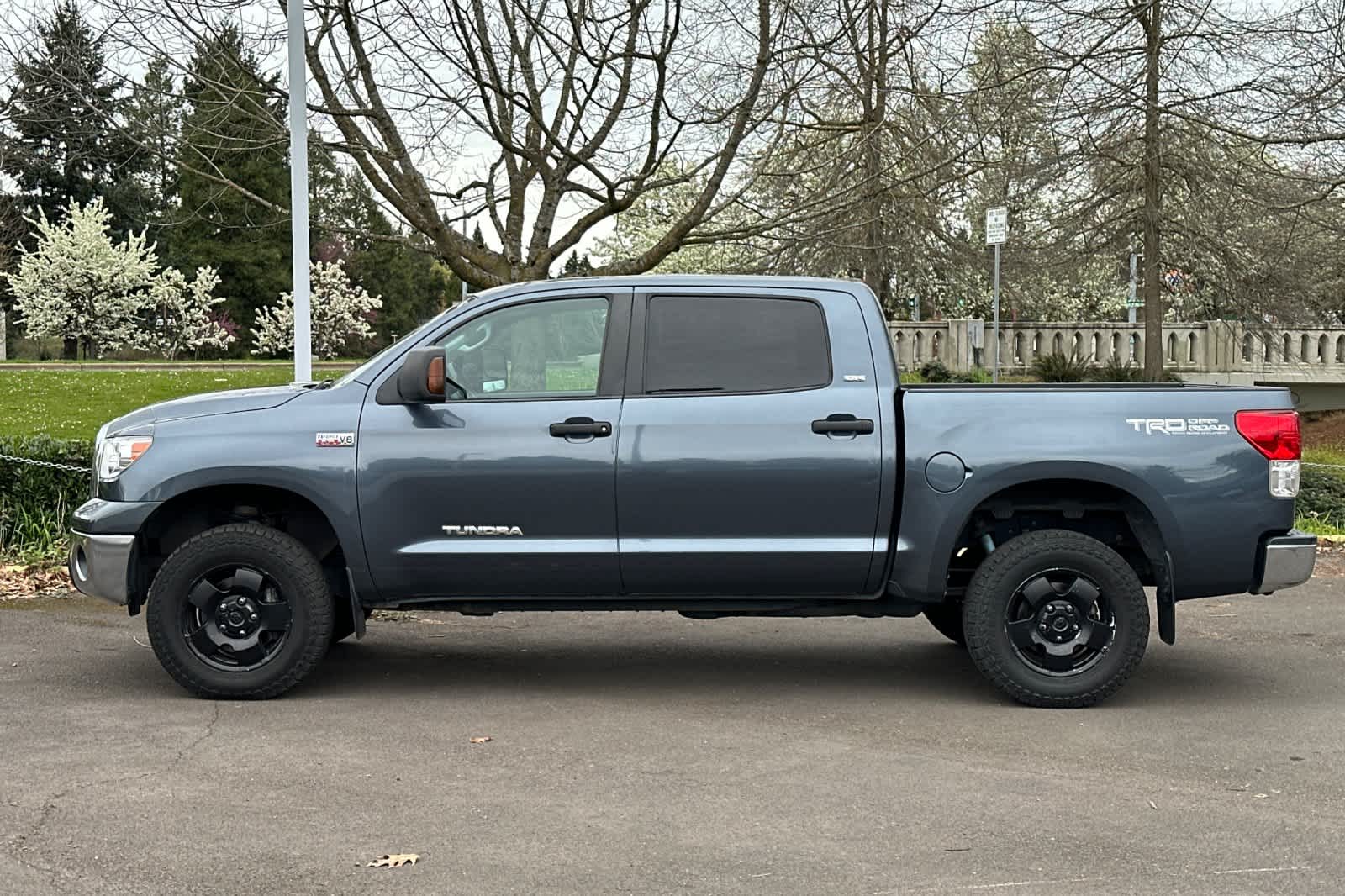 Thumbnail: 2010 Toyota Tundra - 5