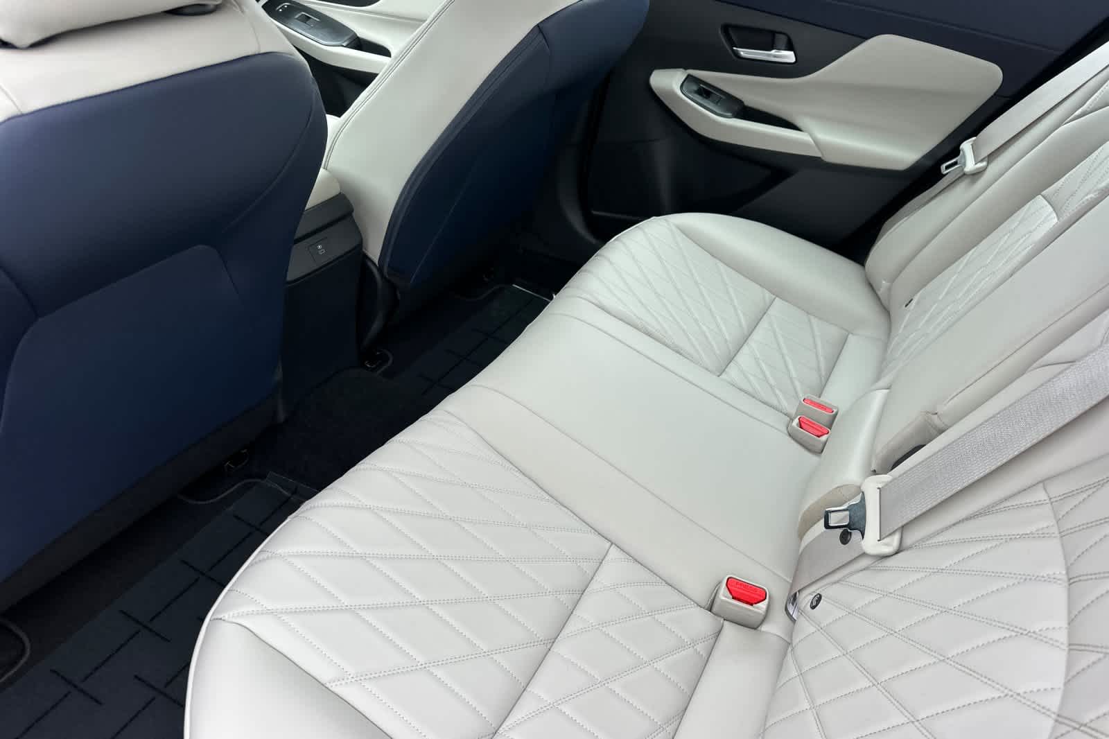 Thumbnail: 2026 Nissan Sentra - 4