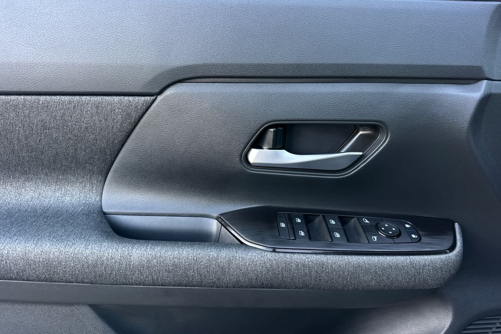 Thumbnail: 2026 Nissan Kicks - 12