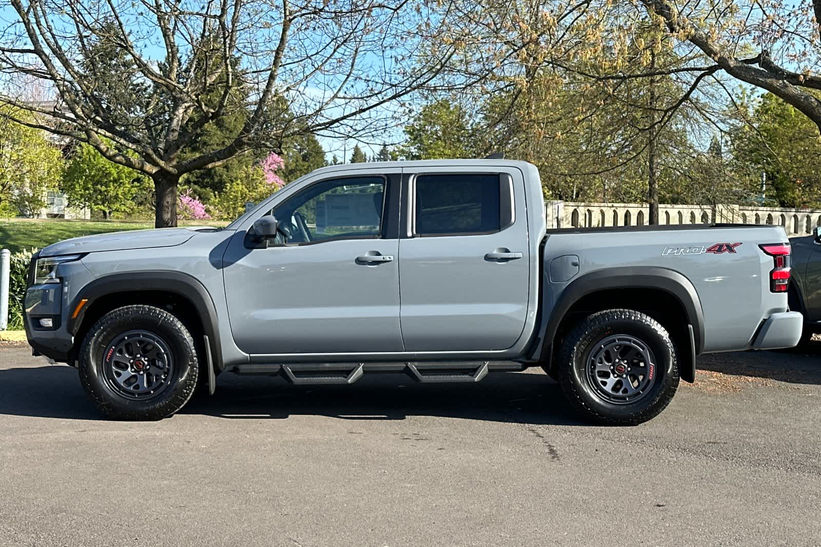 Thumbnail: 2025 Nissan Frontier - 5