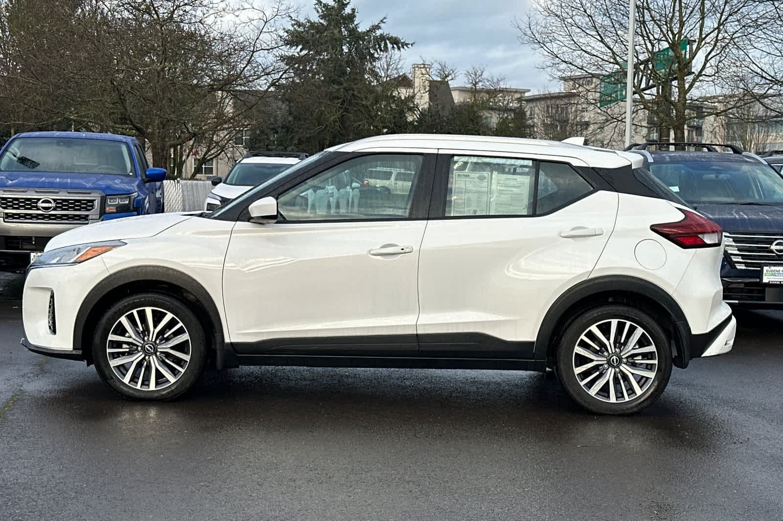 Thumbnail: 2023 Nissan Kicks - 5