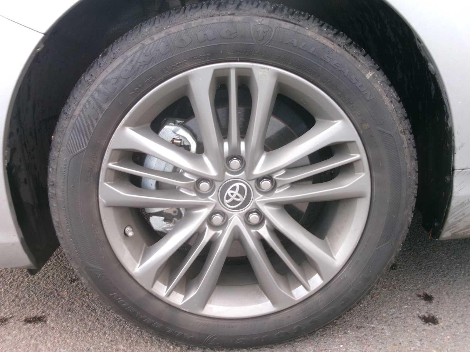 Thumbnail: 2017 Toyota Camry - 10