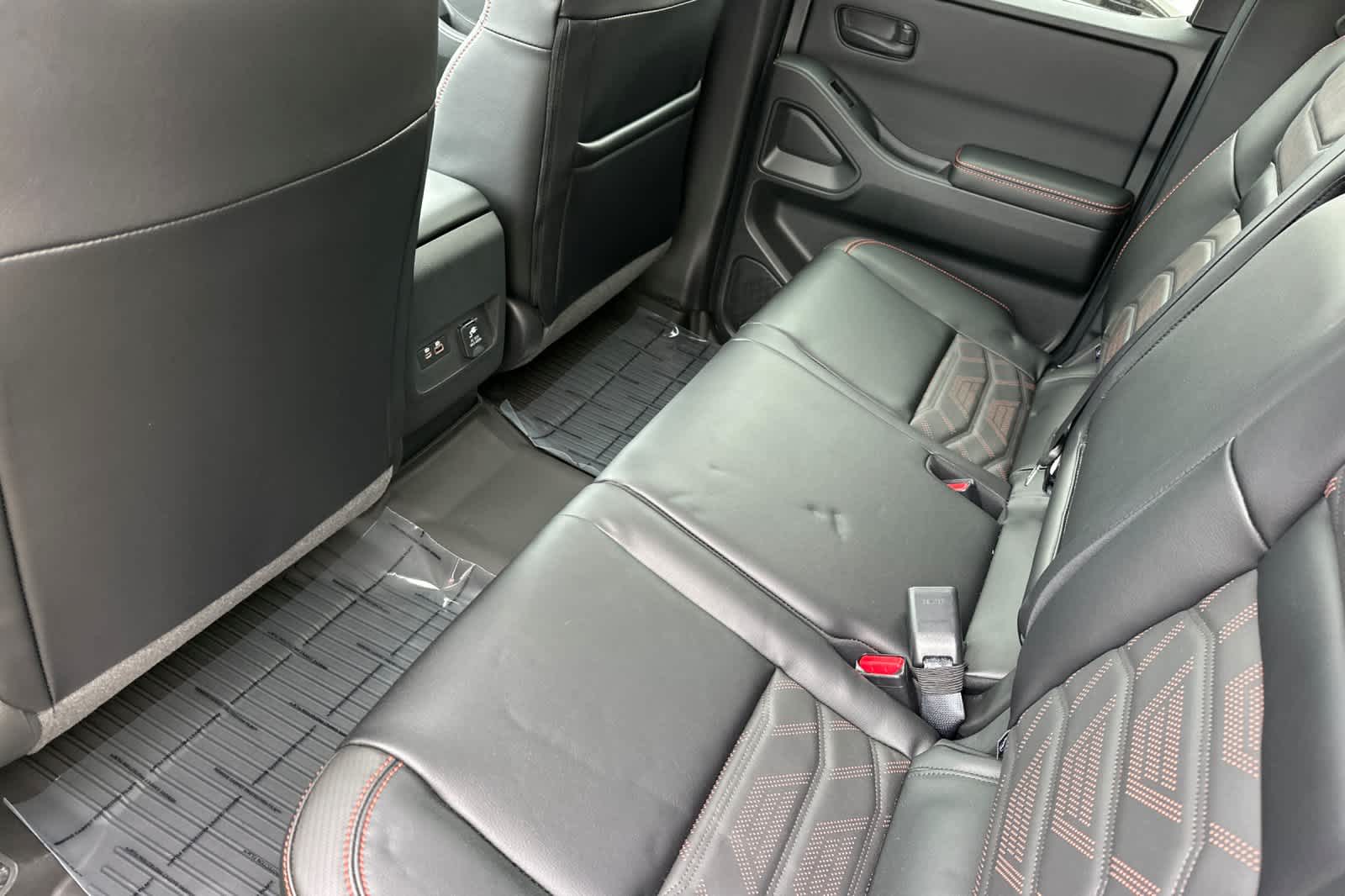 Thumbnail: 2026 Nissan Frontier - 4