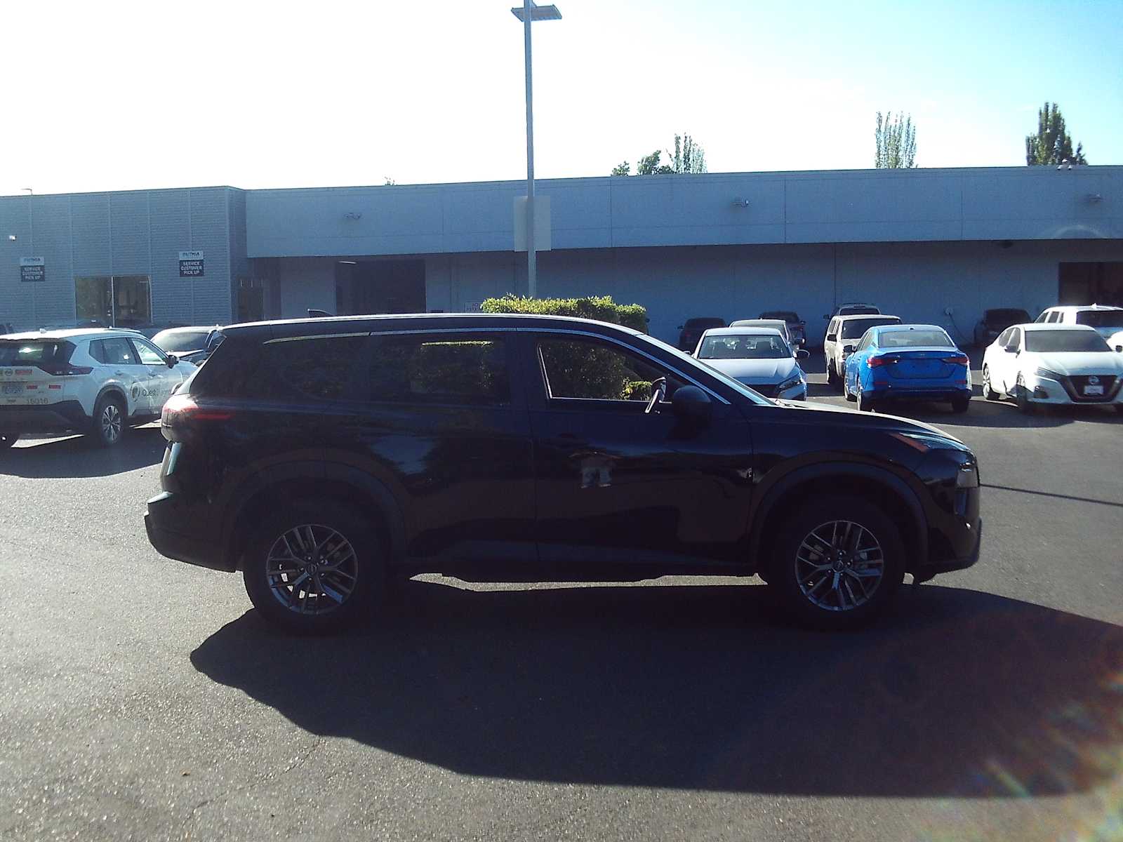 Thumbnail: 2024 Nissan Rogue - 6