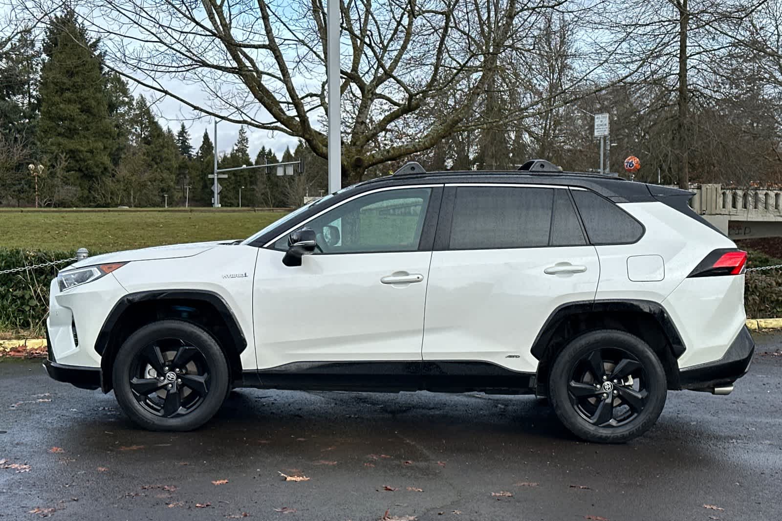 Thumbnail: 2021 Toyota RAV4 - 5