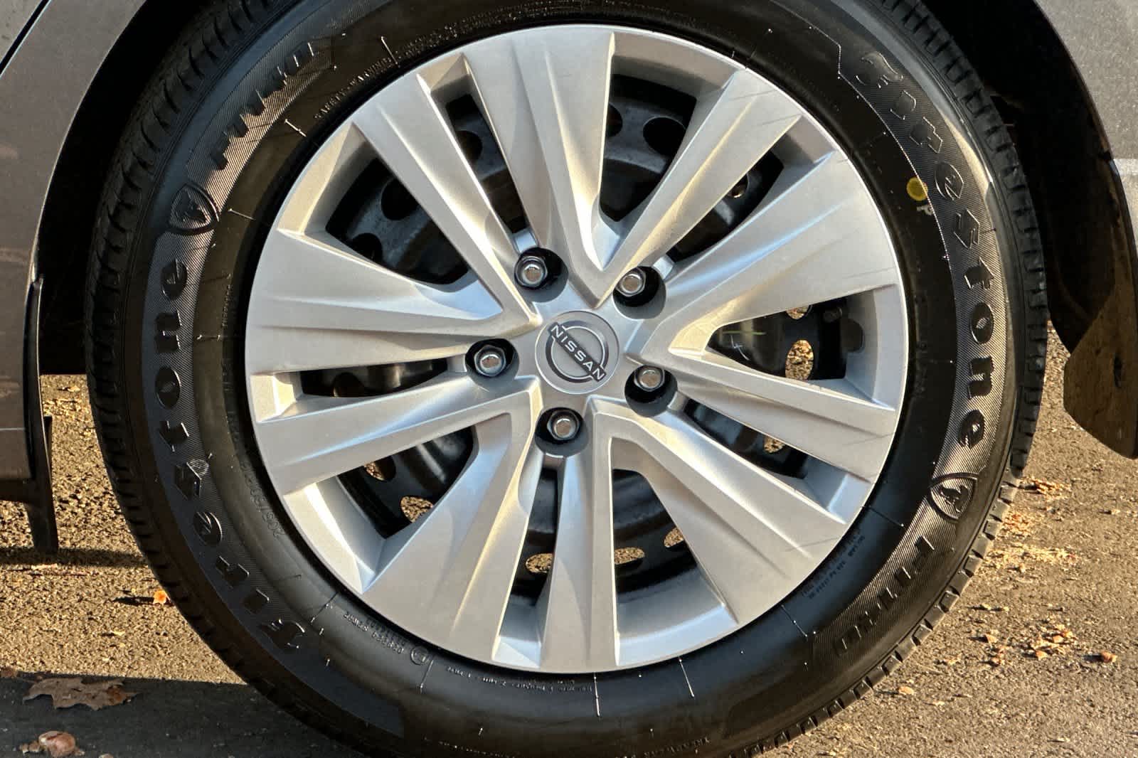 Thumbnail: 2025 Nissan Sentra - 23