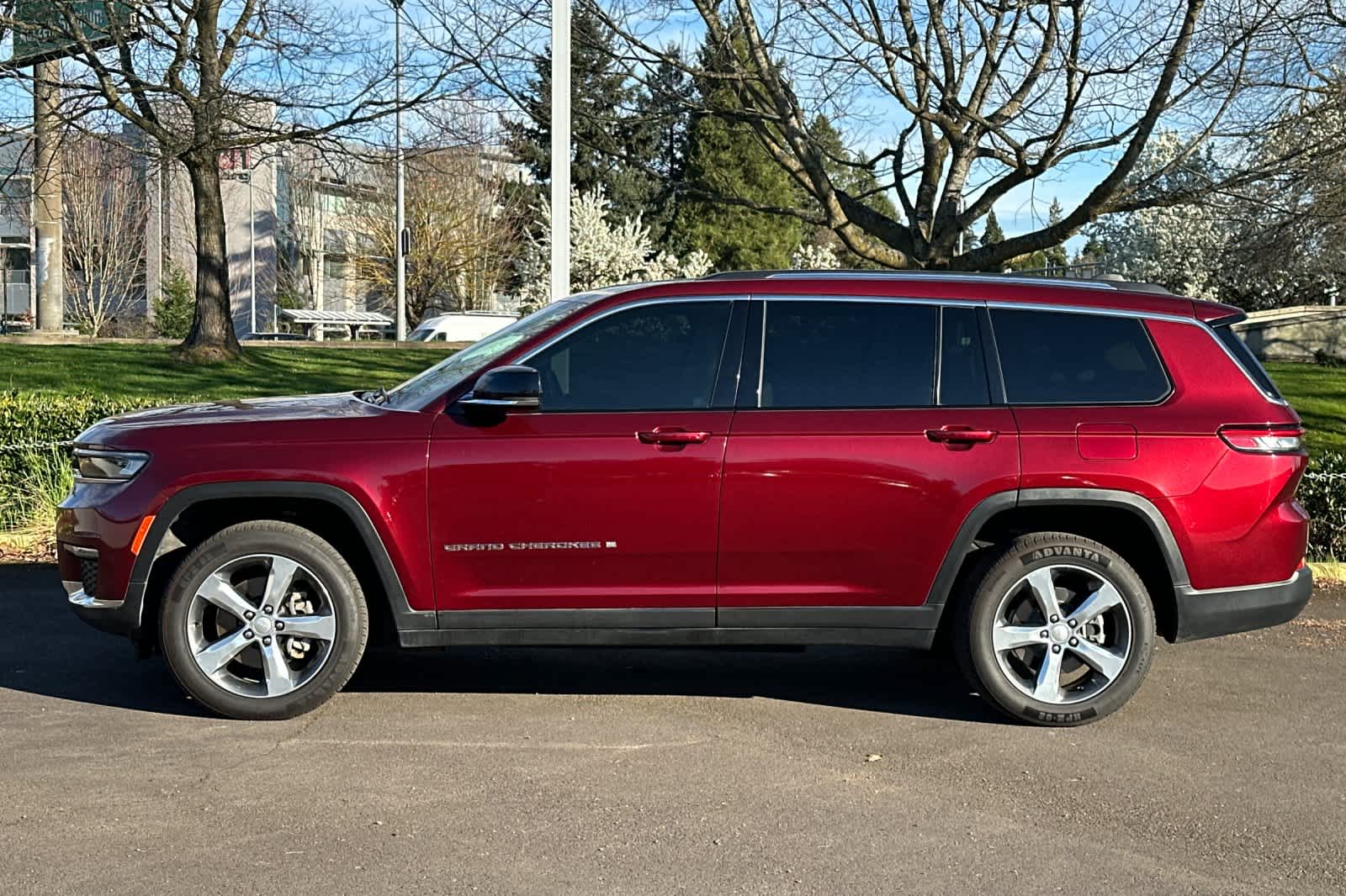 Thumbnail: 2021 Jeep Grand Cherokee L - 5