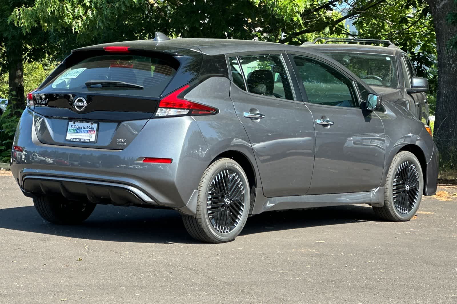 2025 Nissan Leaf SV Plus 2