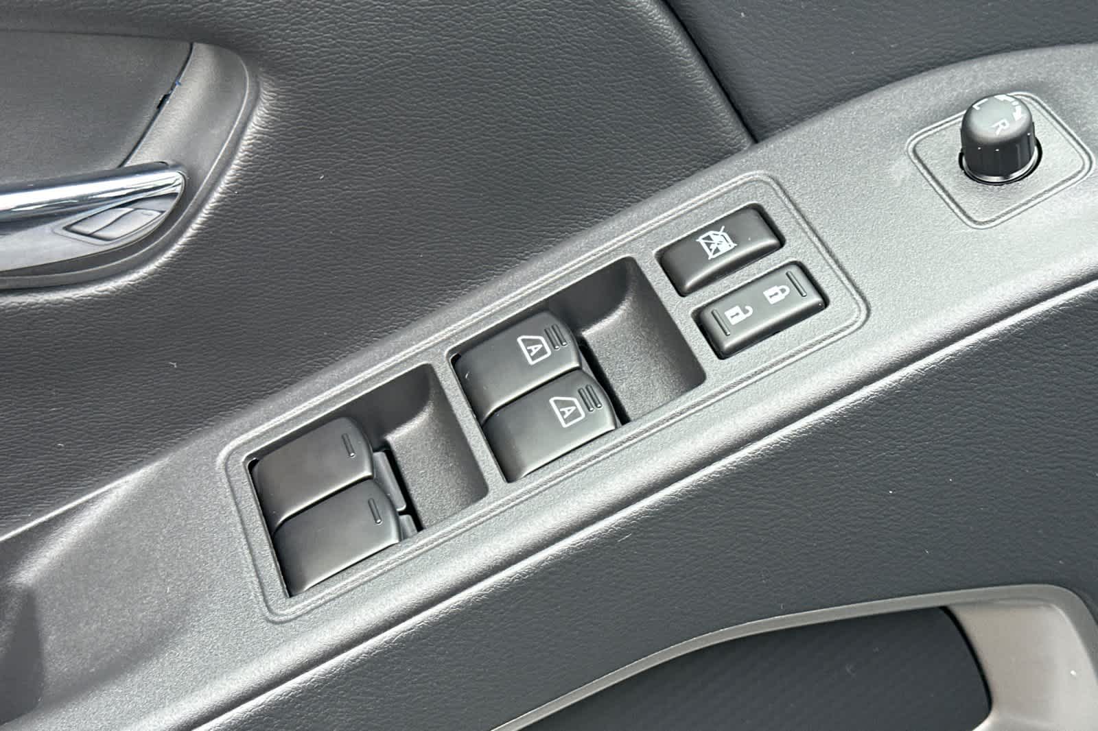 Thumbnail: 2026 Nissan Frontier - 13