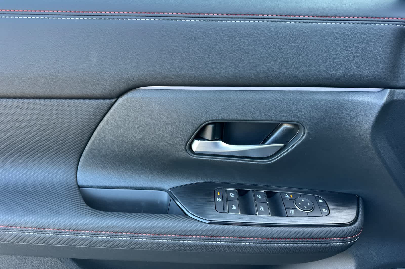 Thumbnail: 2025 Nissan Kicks - 12