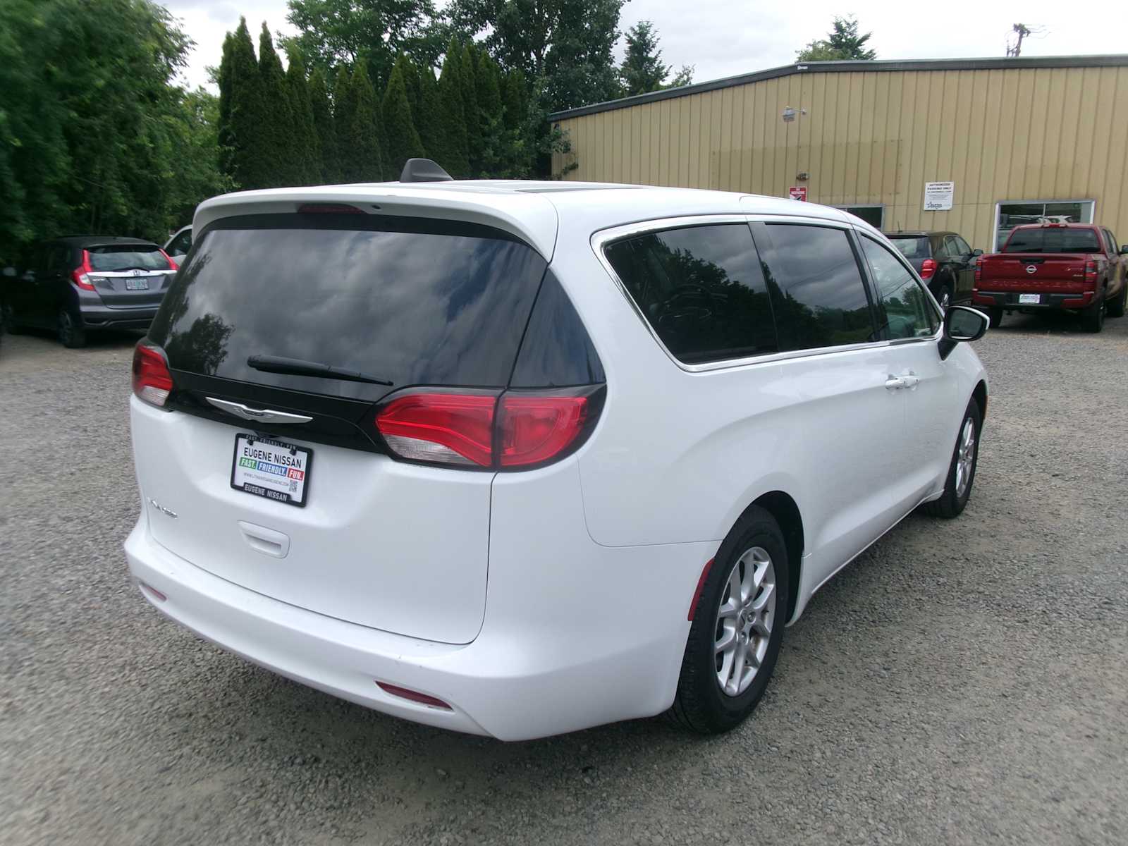 2022 Chrysler Voyager LX 5