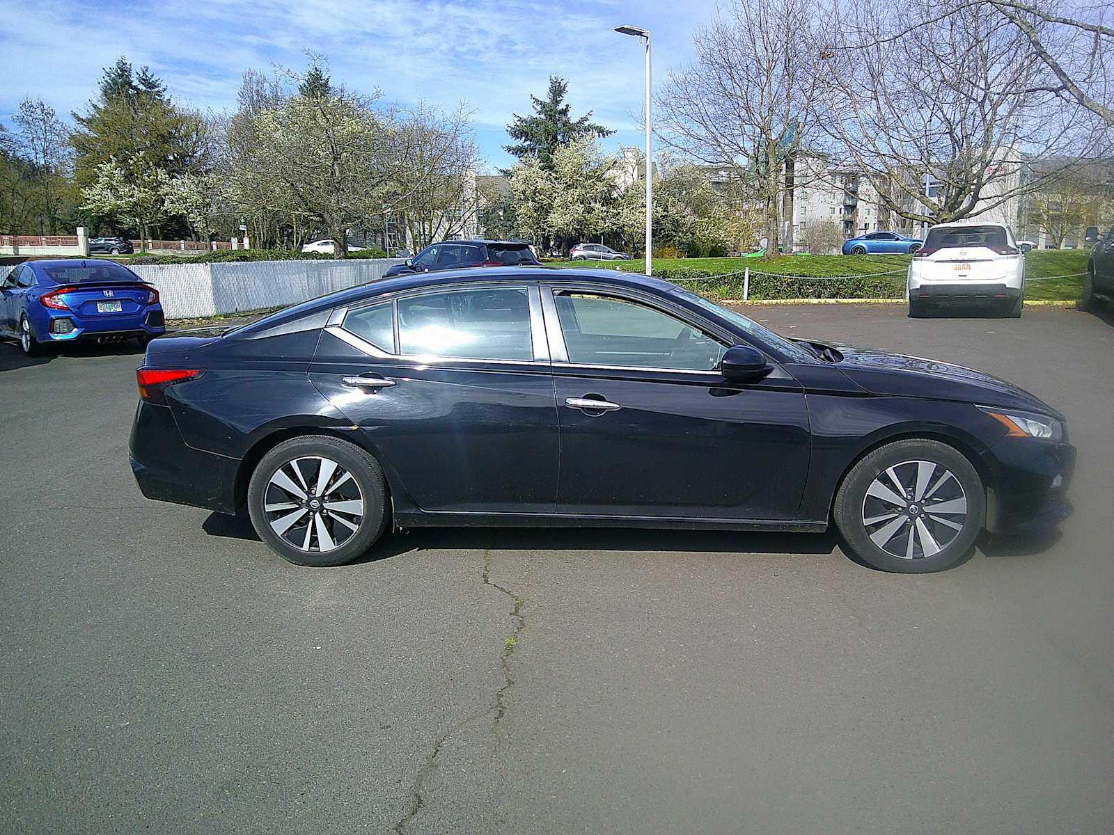 Thumbnail: 2021 Nissan Altima - 6