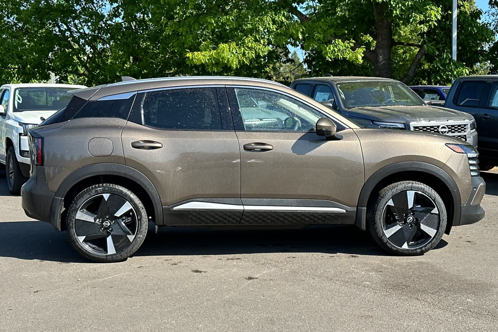 Thumbnail: 2025 Nissan Kicks - 8