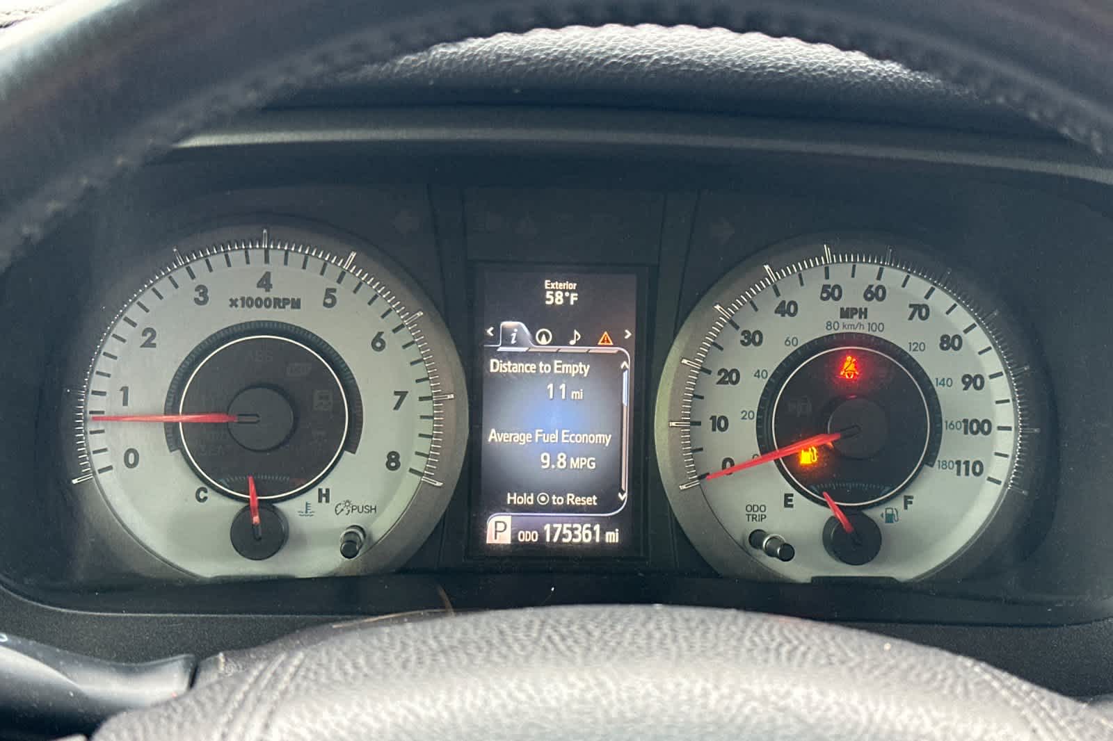Thumbnail: 2015 Toyota Sienna - 26