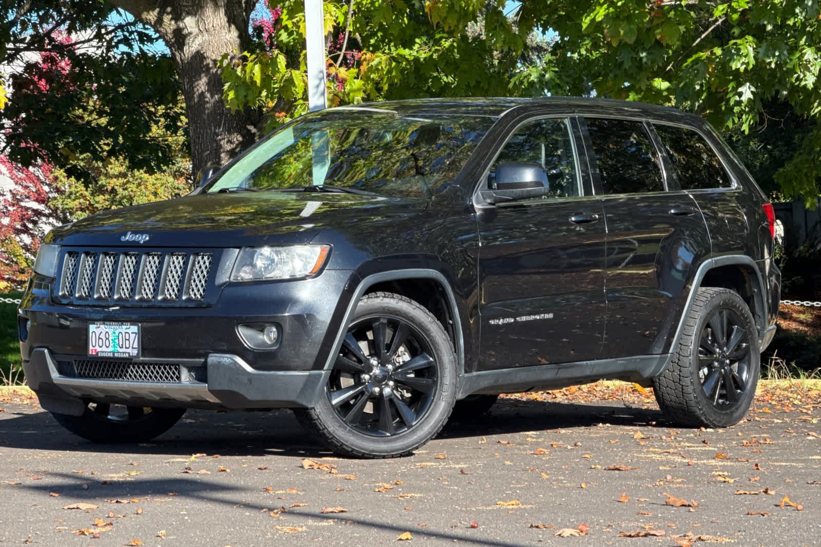 Used 2012 Jeep Grand Cherokee Laredo with VIN 1C4RJFAG8CC329275 for sale in Eugene, OR