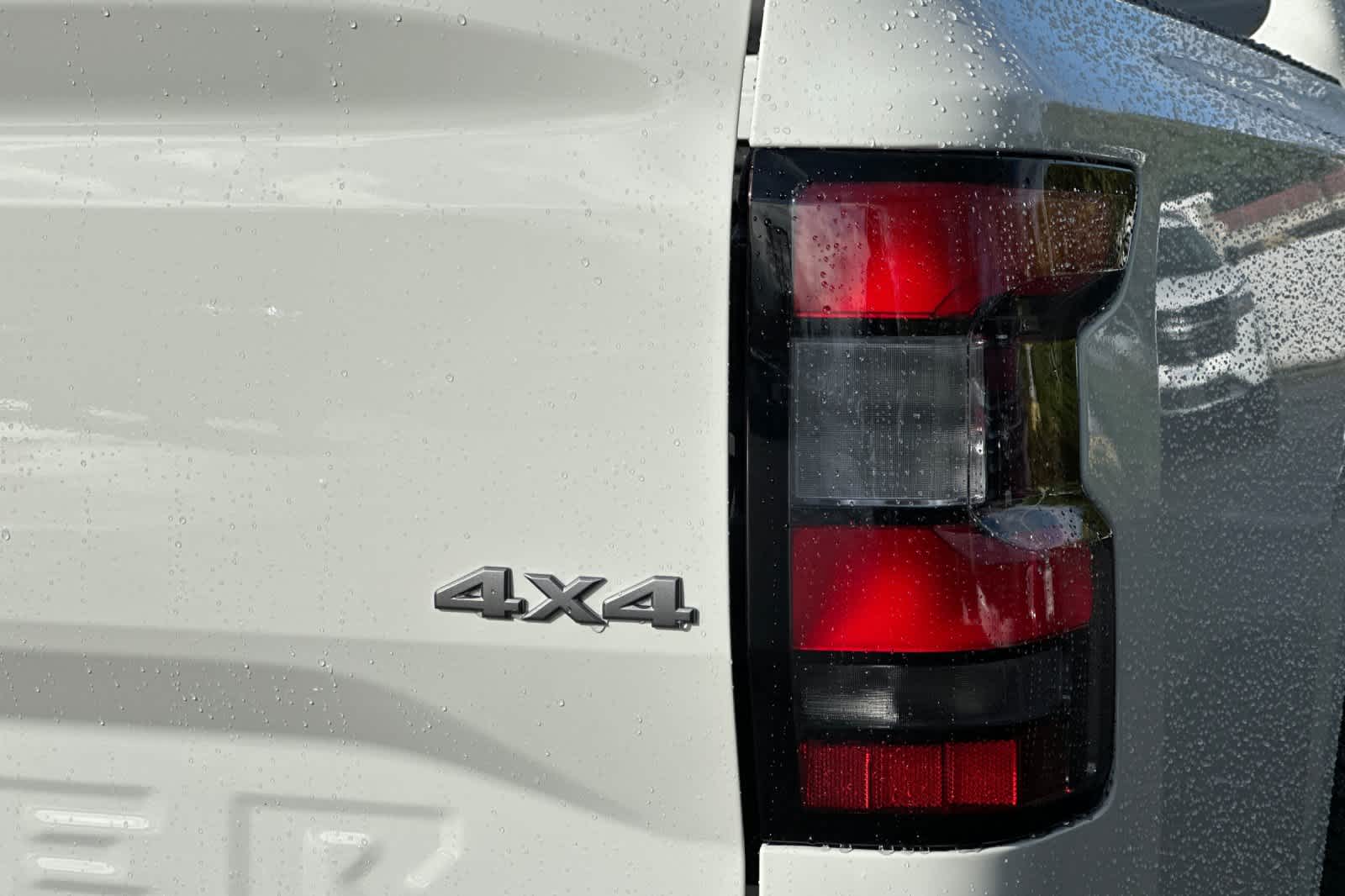 Thumbnail: 2026 Nissan Frontier - 24