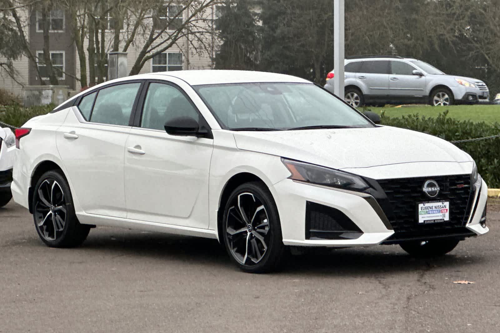 Thumbnail: 2025 Nissan Altima - 9