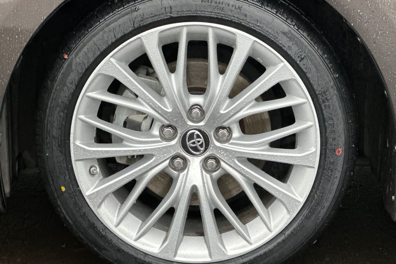 Thumbnail: 2018 Toyota Camry - 26