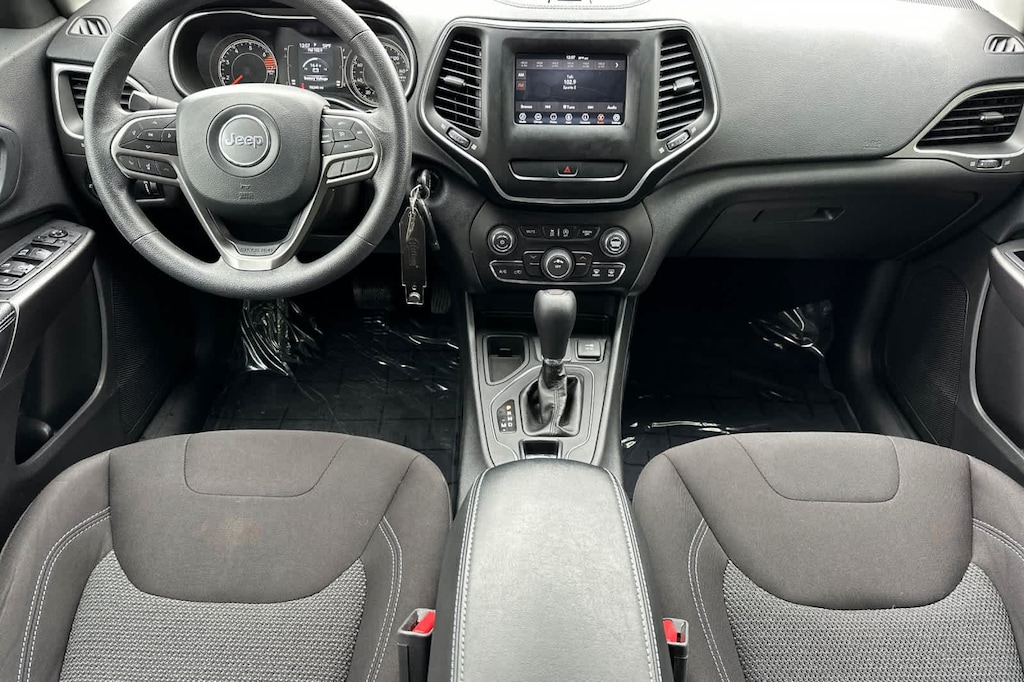 Used 2019 Jeep Cherokee Latitude FWD SUV