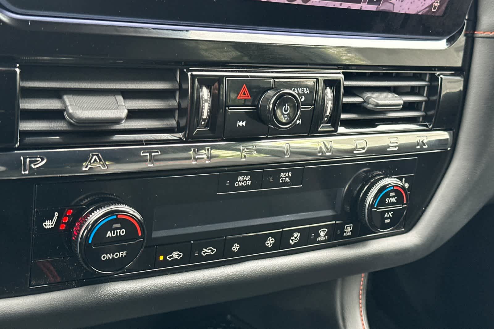 Thumbnail: 2026 Nissan Pathfinder - 21