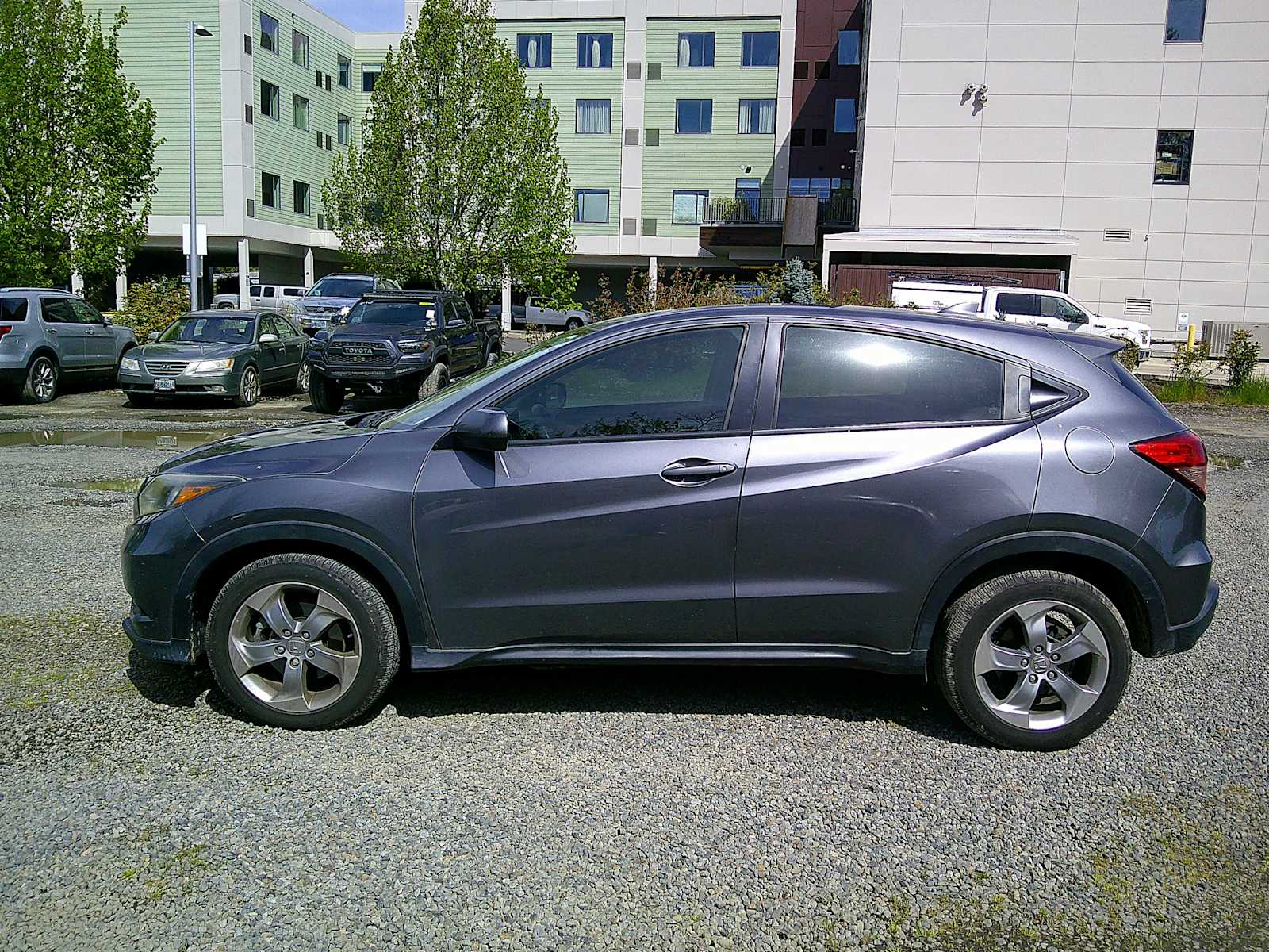 Thumbnail: 2017 Honda HR-V - 2