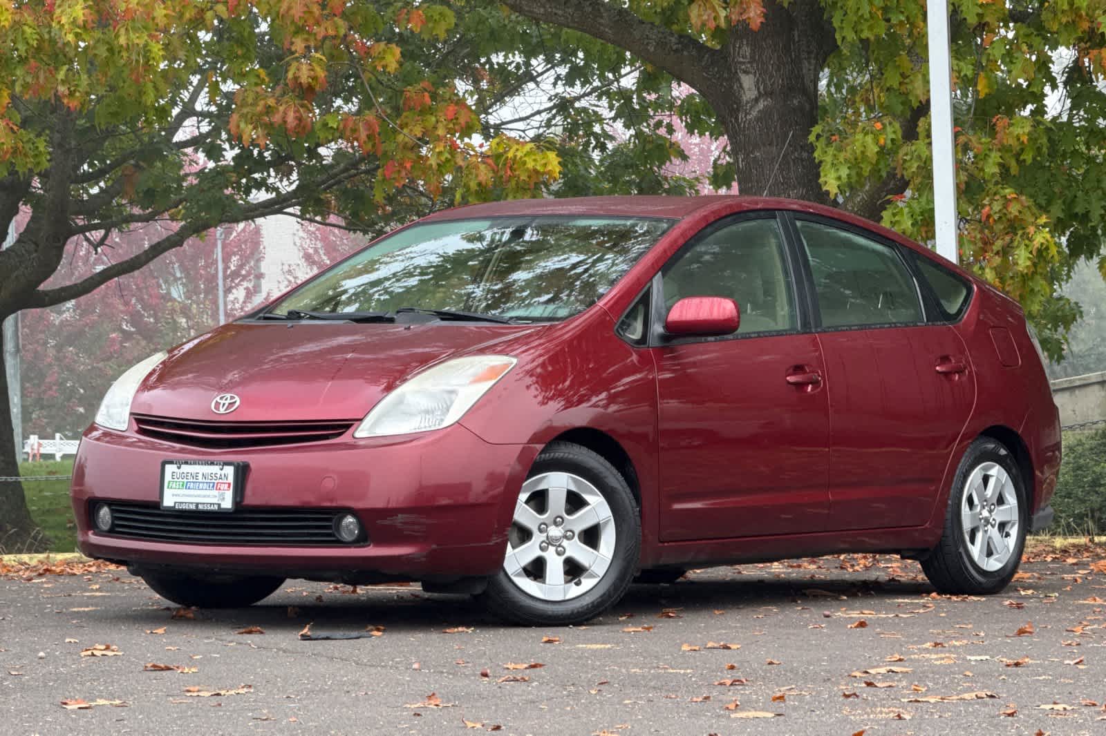 Used 2005 Toyota Prius Base with VIN JTDKB20U857051861 for sale in Eugene, OR