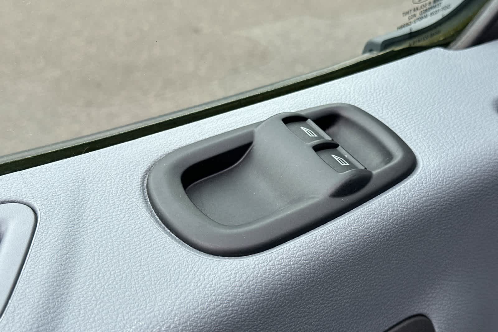 Thumbnail: 2017 Ford Transit Series - 13